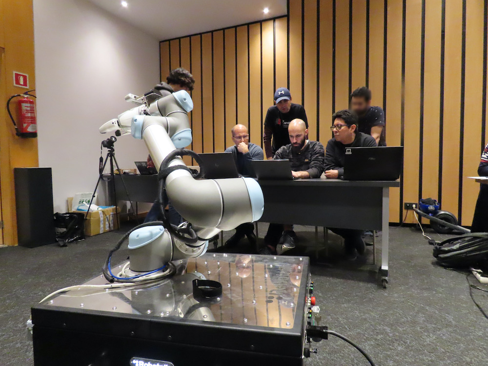students-of-mastering-ros-robot-manipulators-course-by-The-Construct